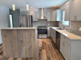 3840 Amhurst Rd, Janesville, WI 53546