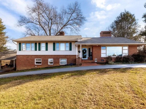 1508 Brunswick Rd, Waynesboro, VA 22980