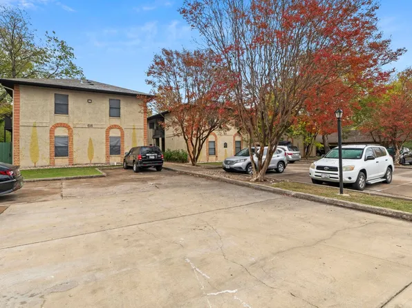 Three Villas- 2 Bedroom 2 Bathroom, 612-616 W North Loop Blvd #D24fef4f7, Austin, TX 78751