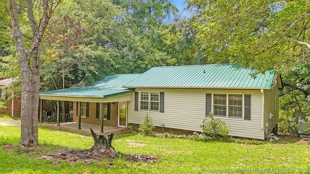 4 bed, 1.5 bath, 1278 sqft, $1,600 — Photo 3
