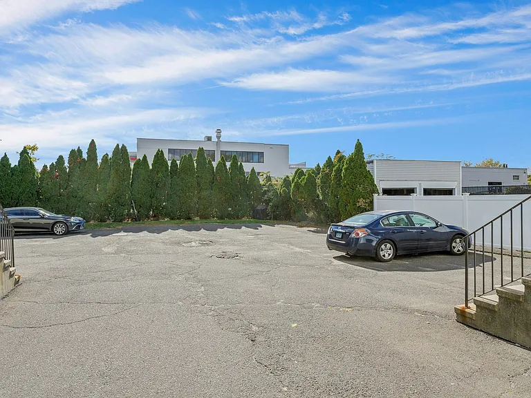 20 Hanover St #3 — Photo 10