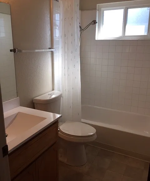 1095 Newhall St #K — Photo 7