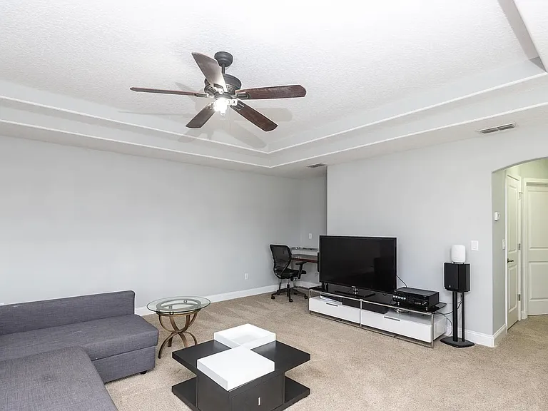 148 Woodcross Dr — Photo 24