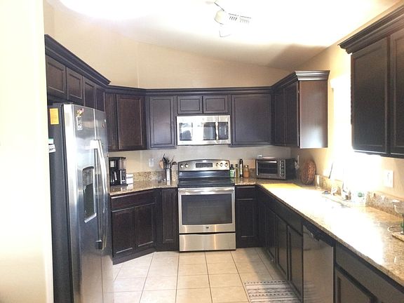 2nd image of 1865 N Mandeville Ln