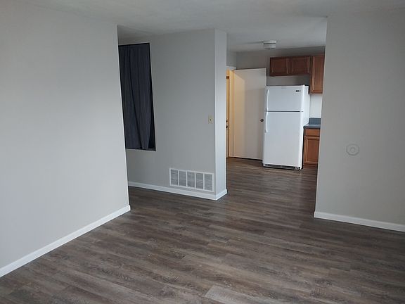 4th image of 509 S Clark St