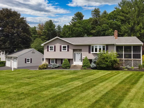 50 Bradford Rd, Tewksbury, MA 01876