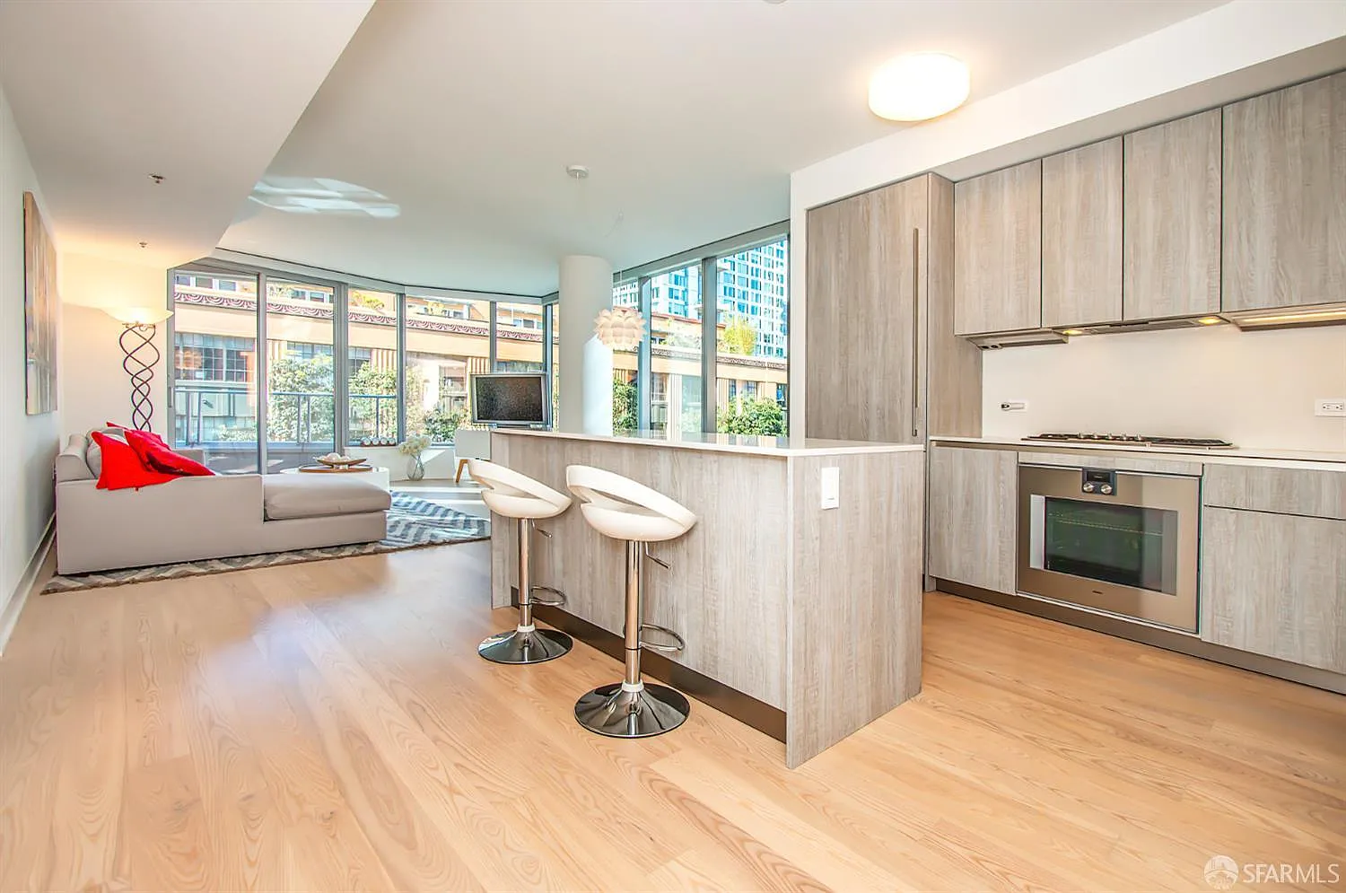 2 bed, 2.0 bath, 1487 sqft, $8,990 — Photo 3