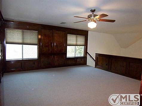 2nd image of 2128 Shumard Oak Ln