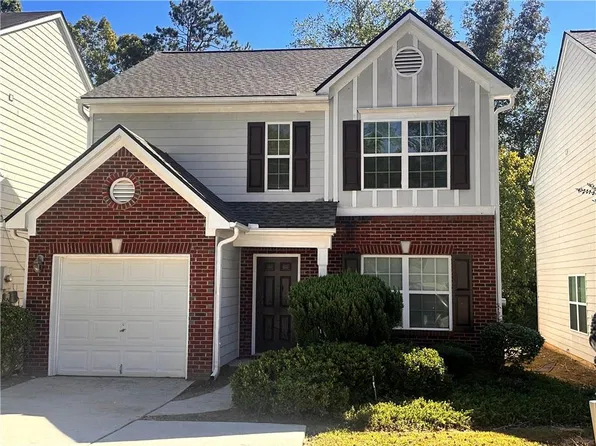 9432 Lakeview Rd, Union City, GA 30291