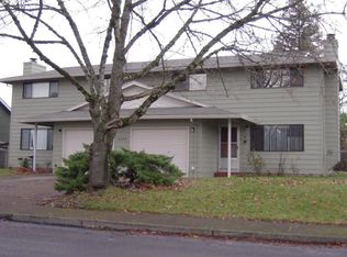 8595 SW Greensward Ln, Tigard, OR 97224