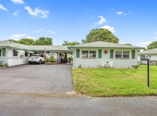 841 Meadowlark Ln, Delray Beach, FL 33445