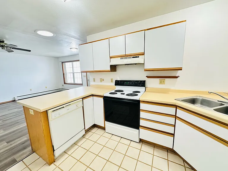317 Crestview Ln #B — Photo 5