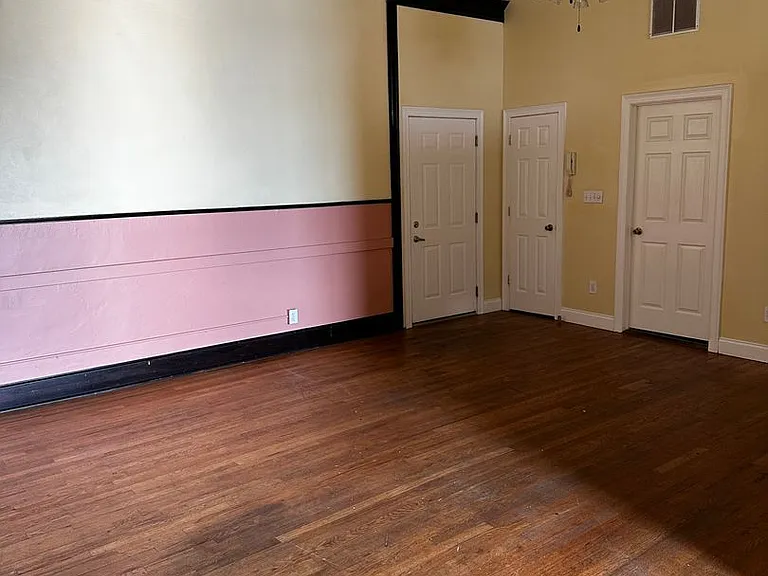 116 1/2 N Walnut St — Photo 38