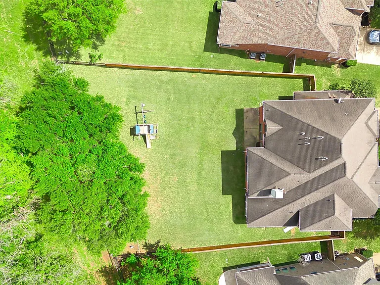 5619 Riverstone Crossing Dr — Photo 32