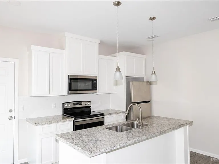 5808 Sandpiper Ave — Photo 13
