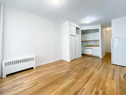 Rented by Compass | media 14