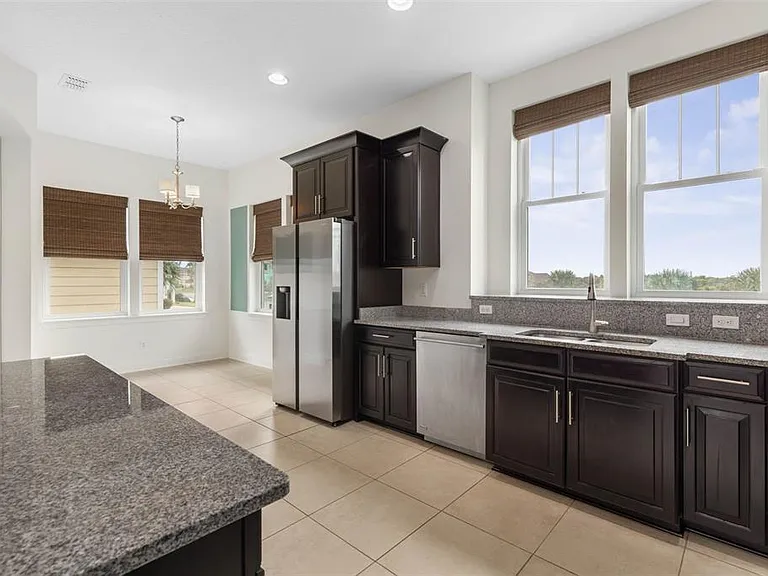 2703 Morning Light Ct — Photo 17