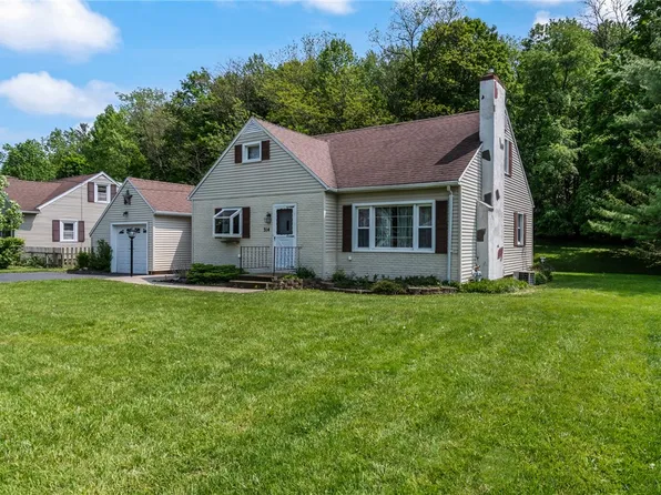 314 Charlotte St, Newark, NY 14513