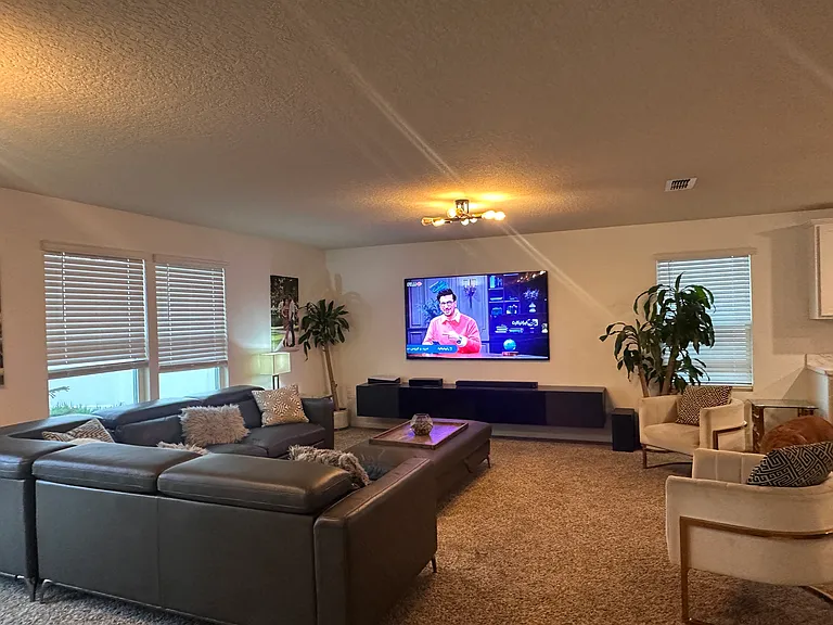 2706 Oak Stream Dr — Photo 9