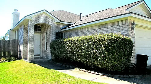 7905 Diamond Oak Dr Photo 1