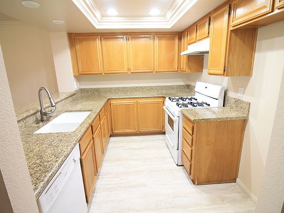 4th image of 9899 Scripps Westview Way Unit 140