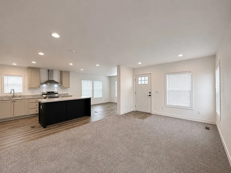 2060 N Center St #430 — Photo 5