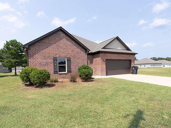 2nd image of 75 Water Oak Dr