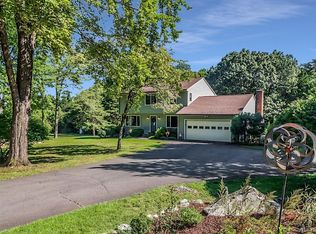 11 Chimney Swift Dr, Sandy Hook, CT 06482