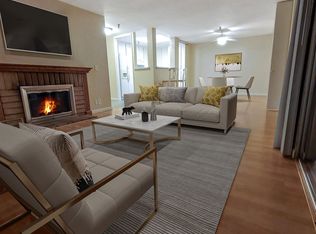 1943 Mount Vernon Ct APT 304, Mountain View, CA 94040