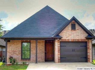 99 Springdale Dr, Gardendale, AL 35071