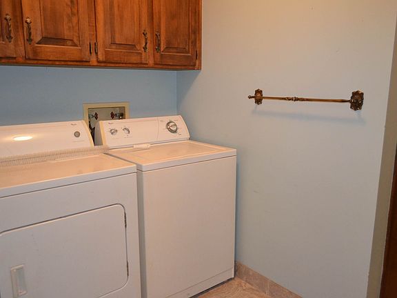 5th image of 520 S Mariner Dr