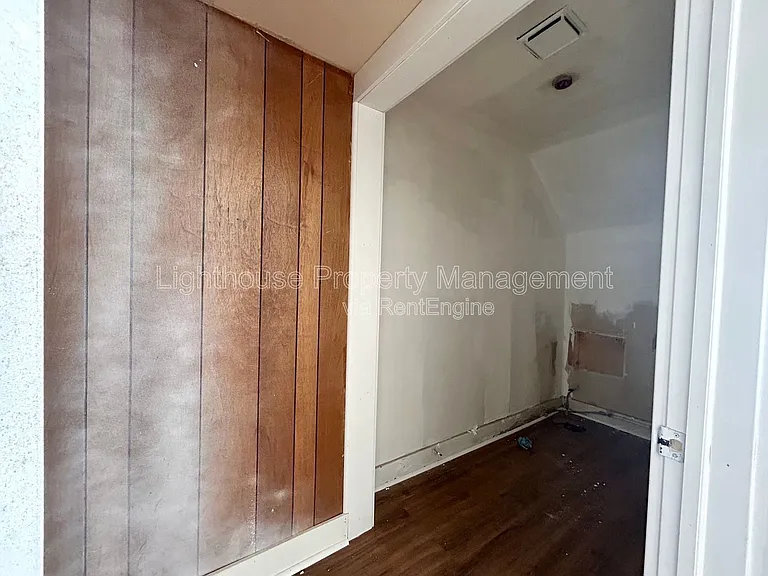 1147 3rd St — Photo 9