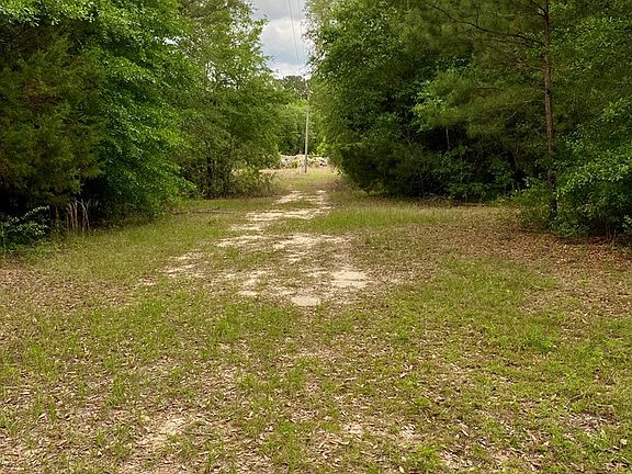 3rd image of 3/ACRE S Grove Rd