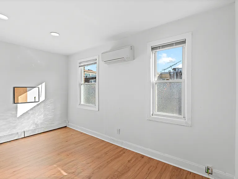 3220 W Willard St — Photo 13