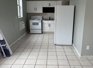 405 Spring St APT 2, Hot Springs National Park, AR 71901