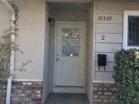 3rd image of 10339 Greenwood Ct