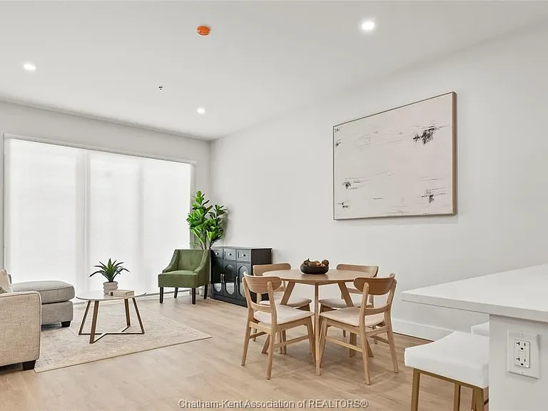 364 Grand Ave E #305 — Photo 17