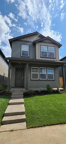 2215 Livesay Ln Photo 1
