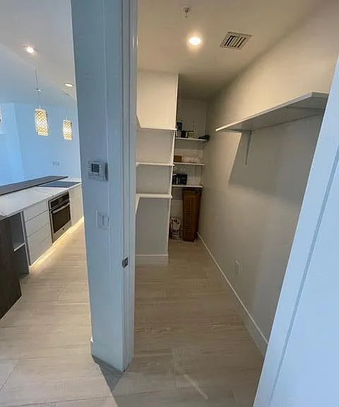 1617 N Flagler Dr — Photo 8