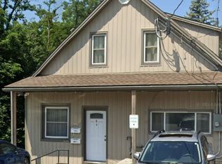 577 Ontario St #1, Saint Catharines, ON L2N 4N4