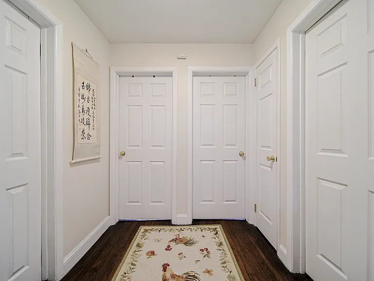 2244 Linwood Ave #1 — Photo 15