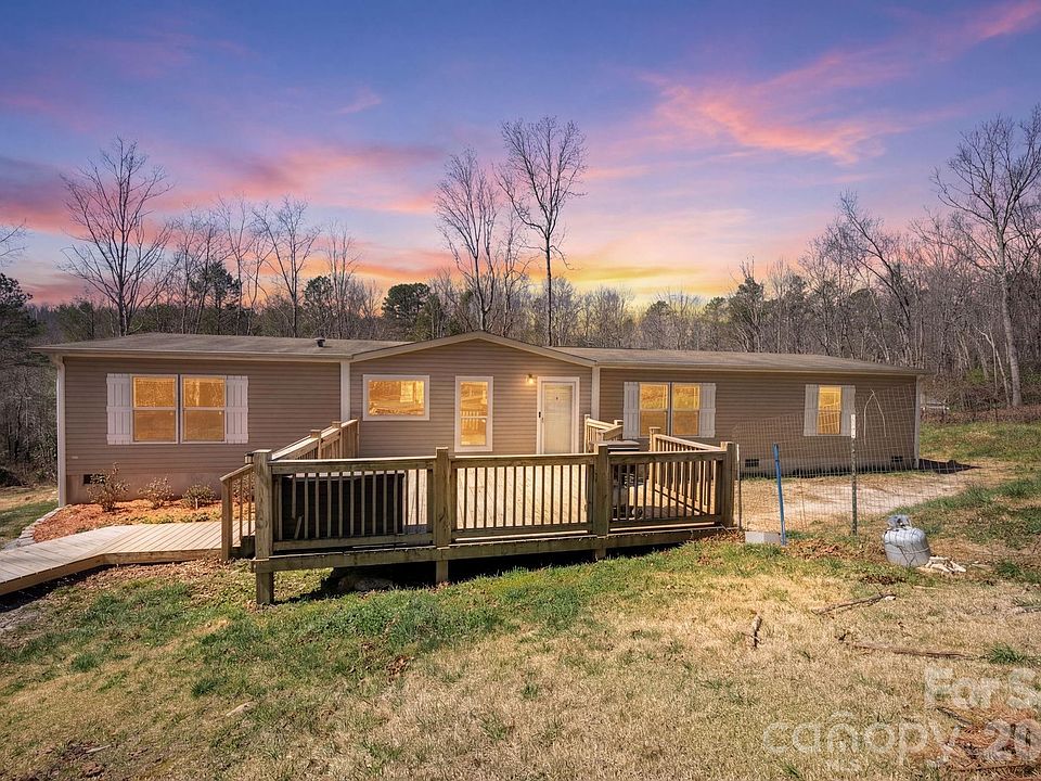 1st image of 1064 Deer Chase Cir