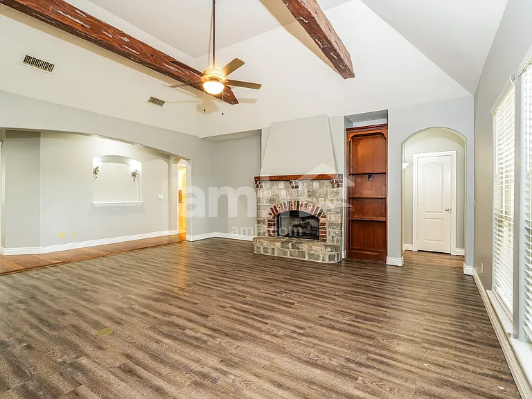 3310 W Atlanta St — Photo 6