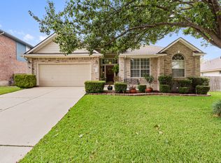611 Meadow View Dr, Leander, TX 78641