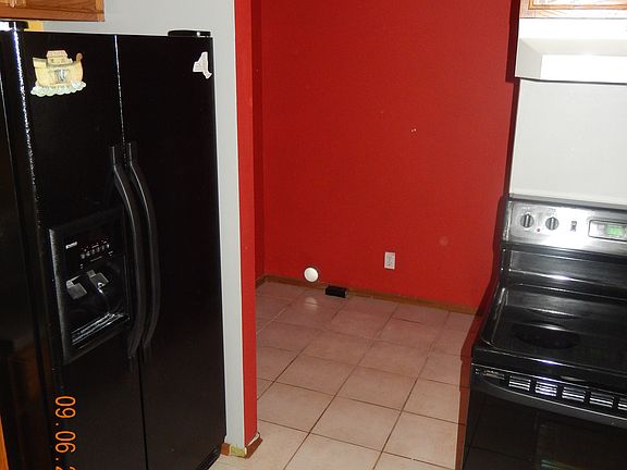 Double Frig and Stove