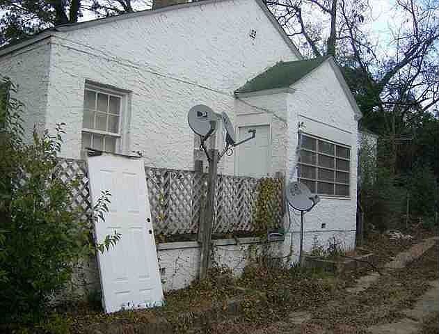 2nd image of 1250 Patterson St