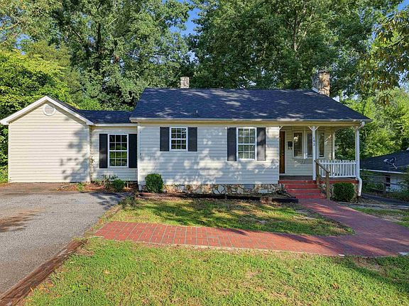 2nd image of 102 Overbrook Cir