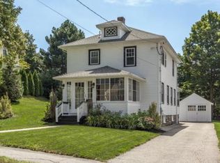 8 Lawrence St, Wakefield, MA 01880