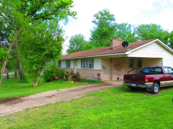 303 W Jennifer Street, Mansfield, MO 65704