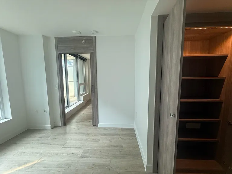 455 SW Marine Dr #509 — Photo 8